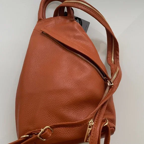 Made In Italy Leather Sling Backpack from VALENTINA - Picture 6 of 9